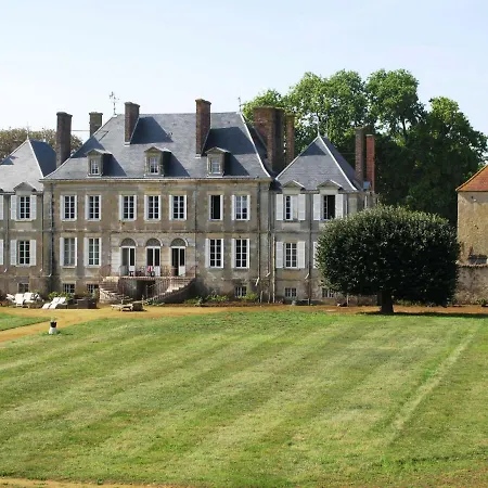 Chateau Des Noces * Bazoges-en-Pareds