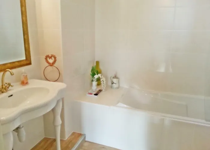 Chateau Des Noces Couette-café Bazoges-en-Pareds