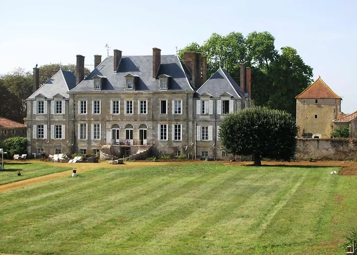 Chateau Des Noces 3* Bazoges-en-Pareds